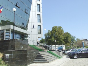 Consumator de droguri, condamnat la muncă în folosul comunităţii
